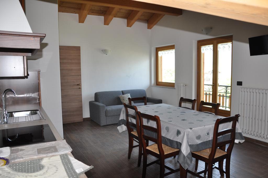 Le Foyer De La Ferme Διαμέρισμα Αόστα Δωμάτιο φωτογραφία