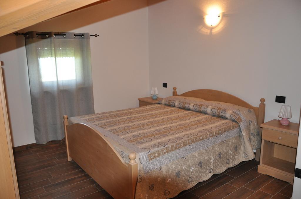 Le Foyer De La Ferme Διαμέρισμα Αόστα Δωμάτιο φωτογραφία